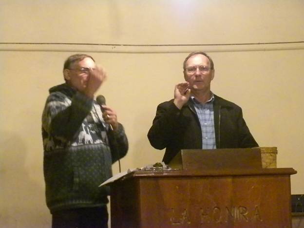 Carl Mason preaching at Abide in Christ evangelism team in Riobamba Ecuador.