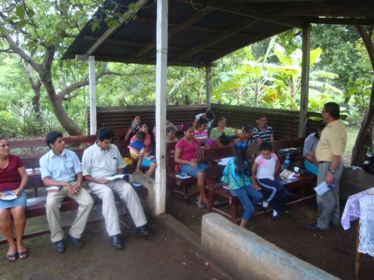 Personal evangelism training in El Eden, Nicaragua.