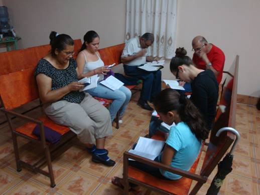 Small group Bible study Emaus Baptist Church Esteli Nicaragua