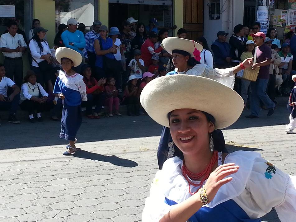 Otovalo Ecuador dancing