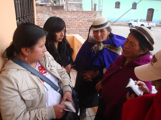 Peniel Theological student wife witnessing at San Juan de Guabo, Ecuador