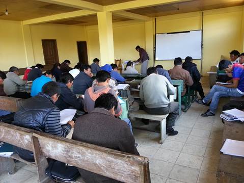 Student exams pallatanga ecuador