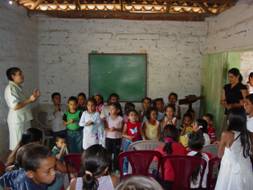 Worship service at Zapotillo Baptist mission